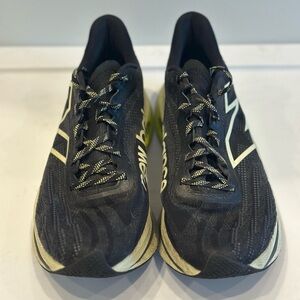 NEW BALANCE FuelCell SuperComp Trainer v2 - men's